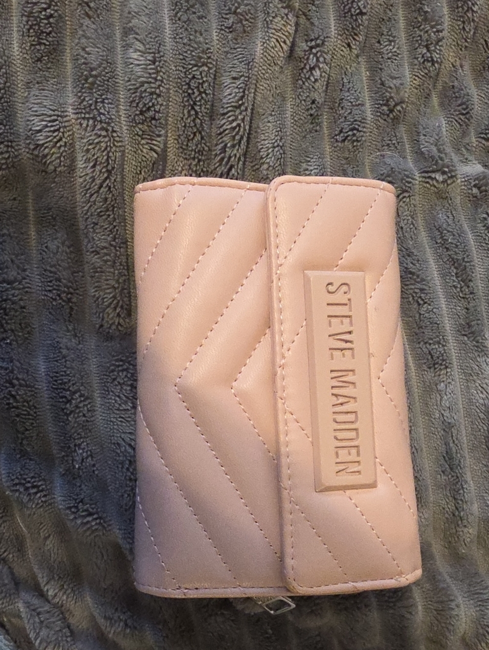 Steve Madden Blush Quilted Wallet